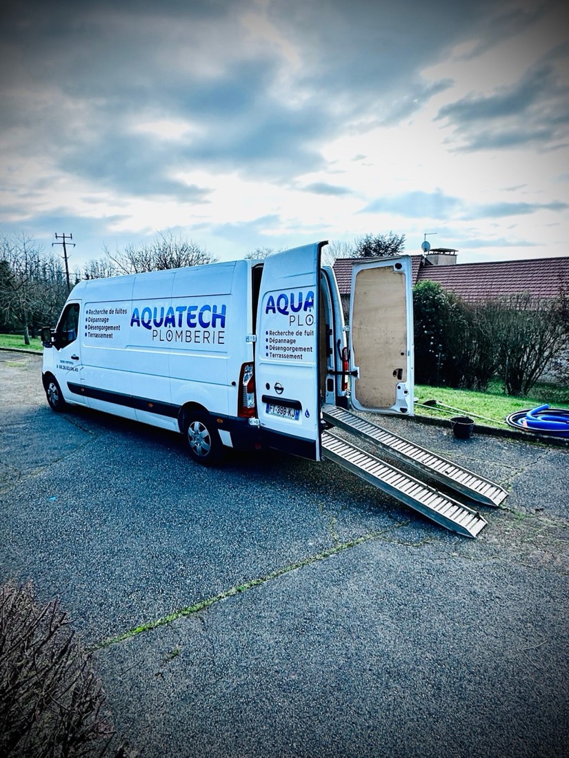 Camion Aquatech, recherche de fuite et dépannage